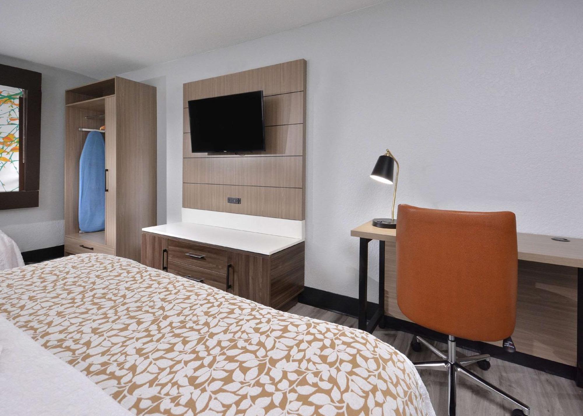 Hotel Brookstone Near Biltmore Village, Ascend Collection